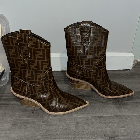 Authentic Fendi Zucca size 39.5 cowboy boots EUC - Picture 2 of 7